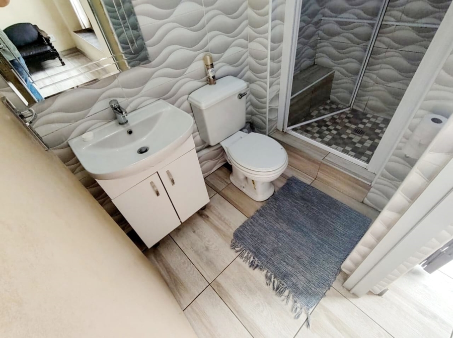 7 Bedroom Property for Sale in Selborne Eastern Cape